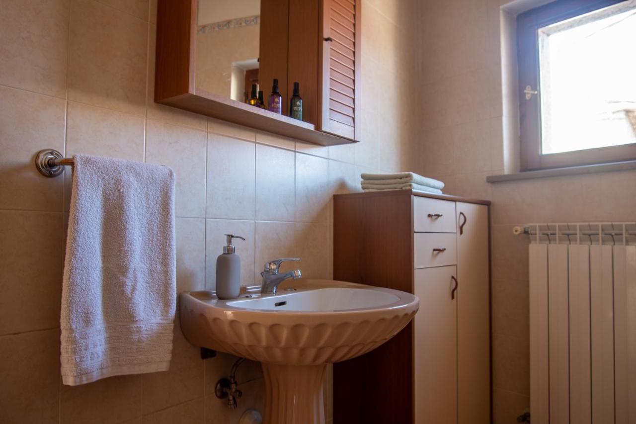 Apartma Na Skdnu Dutovlje Buitenkant foto